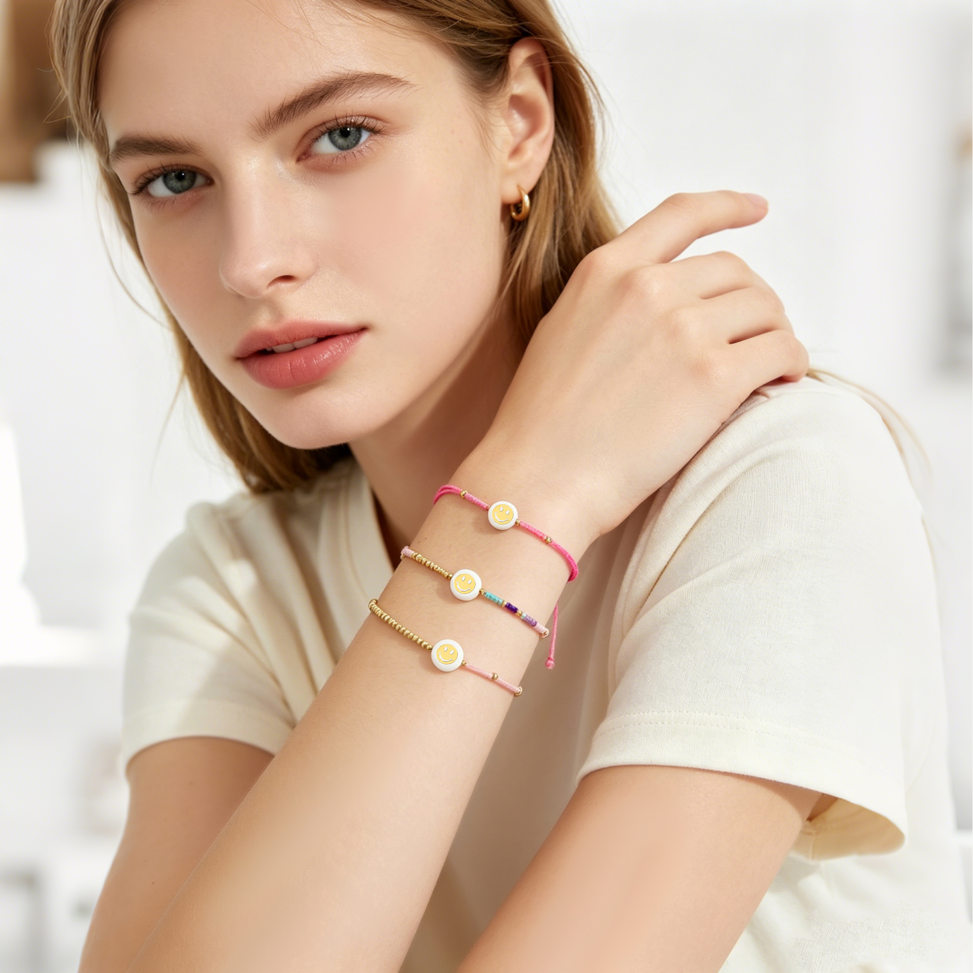 gewebtes Armband mit Smiley-Gesicht