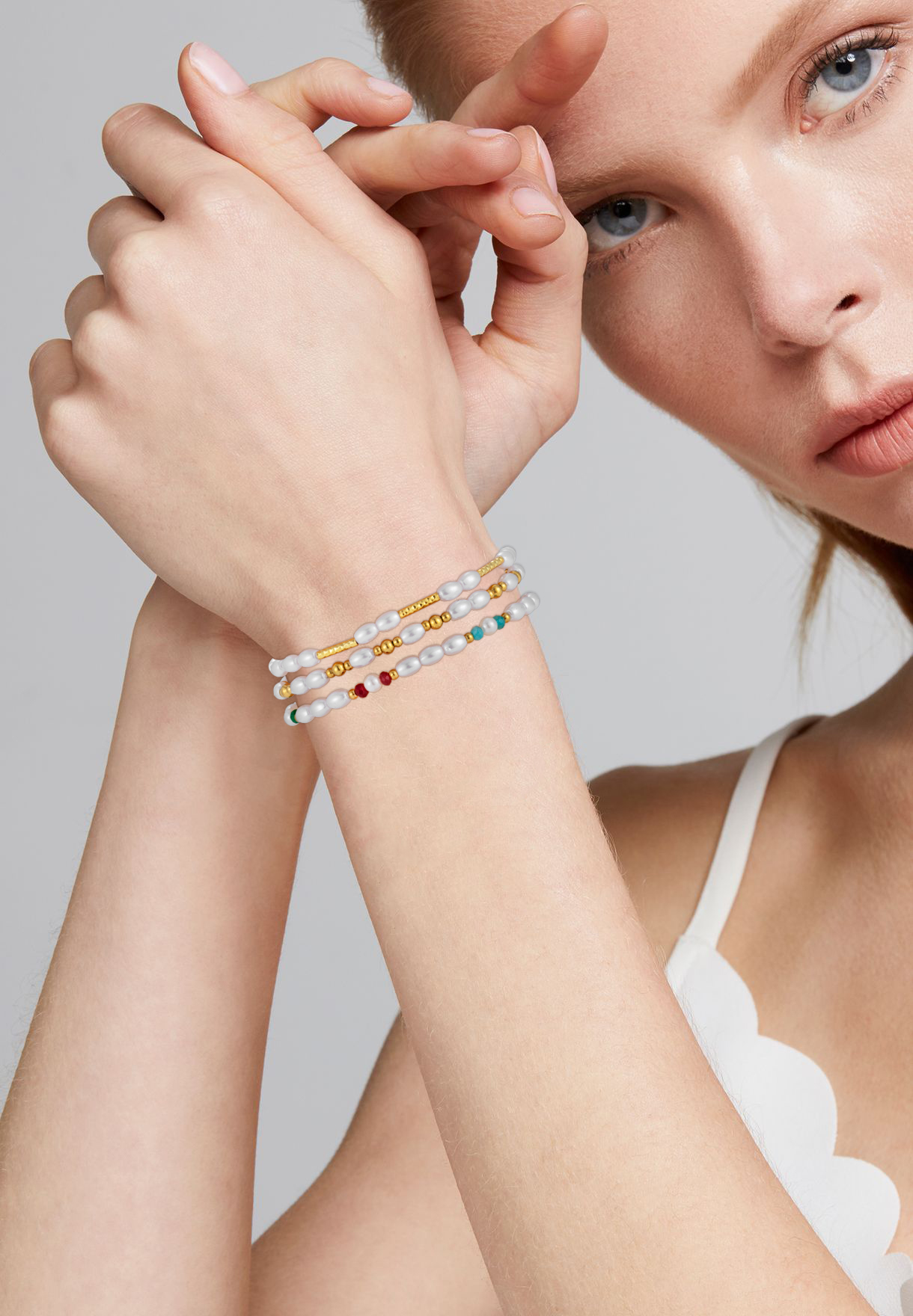 Giuno Armband aus Edelstahlperlen und Perlen