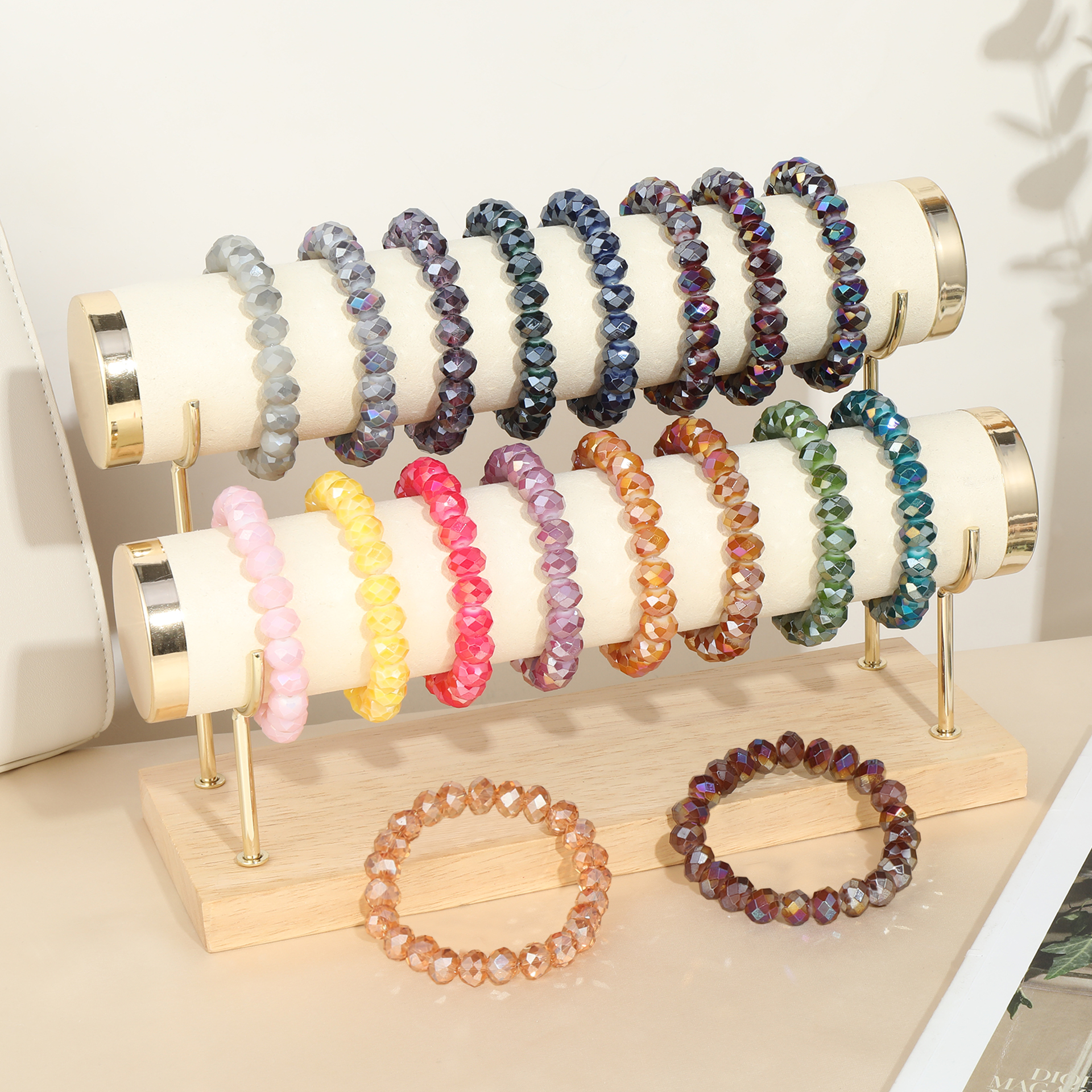 Elastisches Armband mit flacher Kristallperle