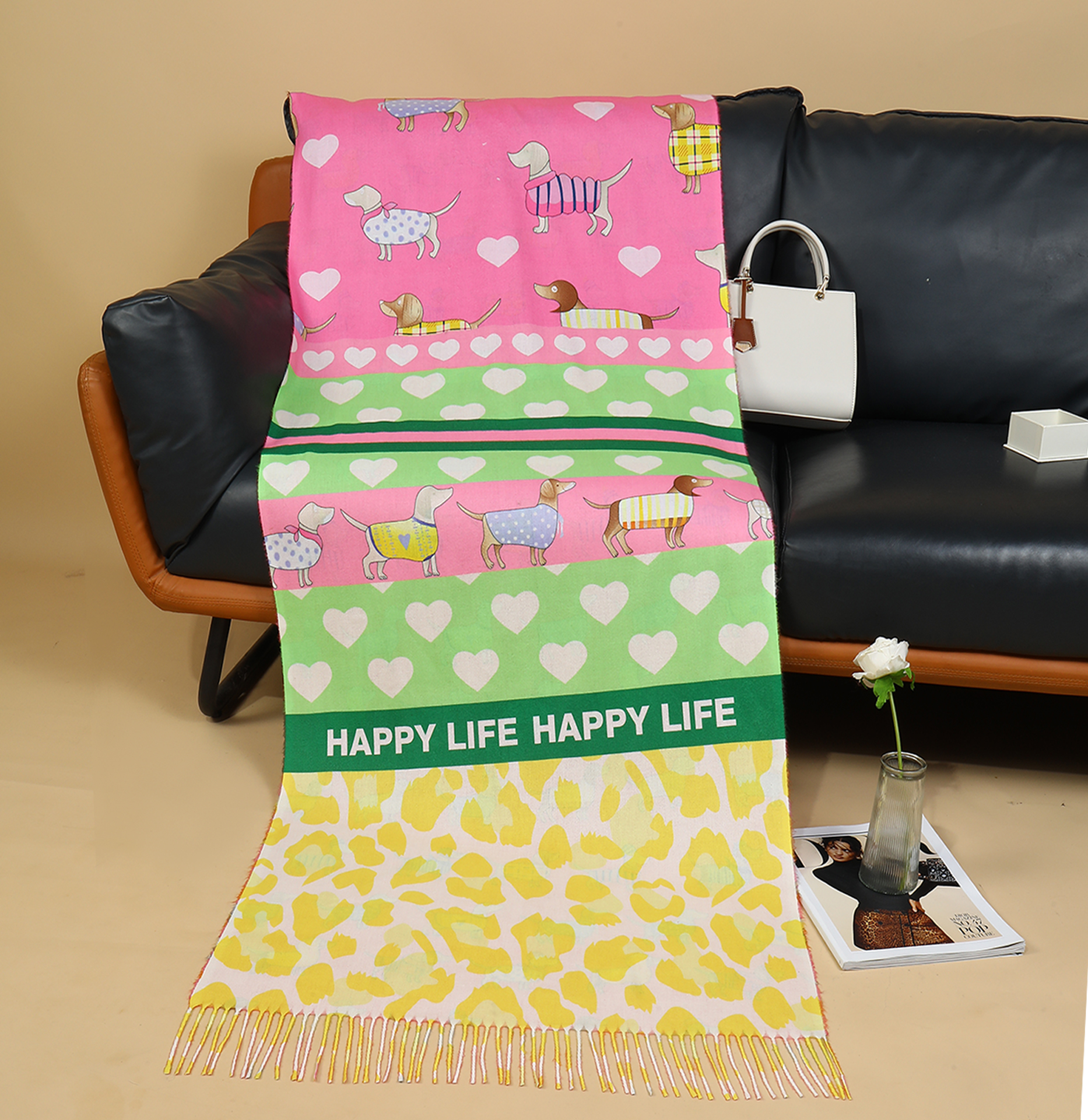 Rechteckiger Schal mit Welpenmuster 